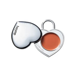 Celvoke Holiday 2026 Makeup 5