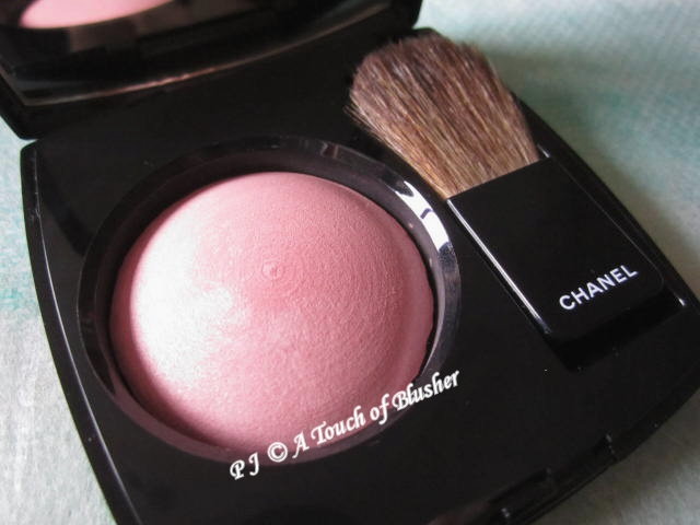 Fall 2011 Makeup Review: Chanel Illusion d'Ombre in 83 Illusoire