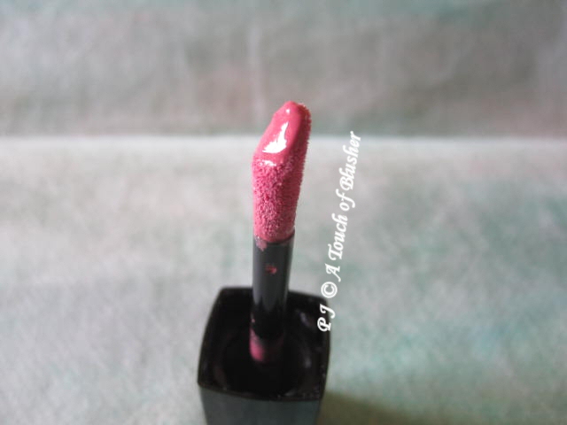 Holiday 2011 Makeup Review: Chanel Rouge Allure in 197 Enivrée, Rouge  Allure Laque in 707 Empire & Rouge Allure Extrait de Gloss in 517 Triomphal